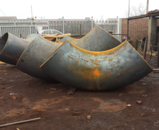 產(chǎn)品名稱(chēng)：大型對(duì)焊彎頭
